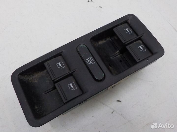 Блок управления стеклоподъемниками Volkswagen Polo