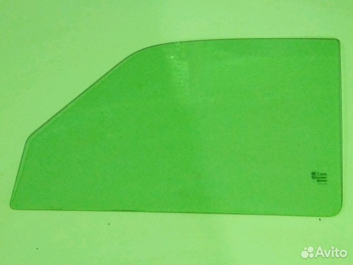 Передние стекла от Волги