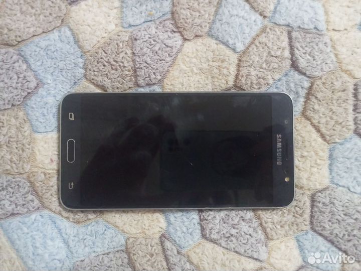 Samsung Galaxy J7 (2016), 2/16 ГБ
