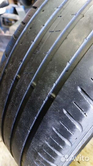 Kumho Ecsta HS51 235/65 R17 104V