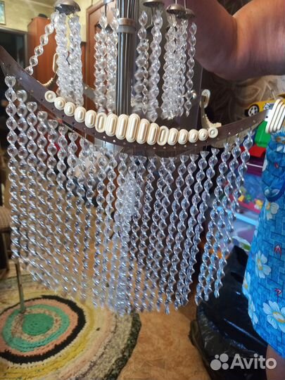 Потолочная люстра хрустальная