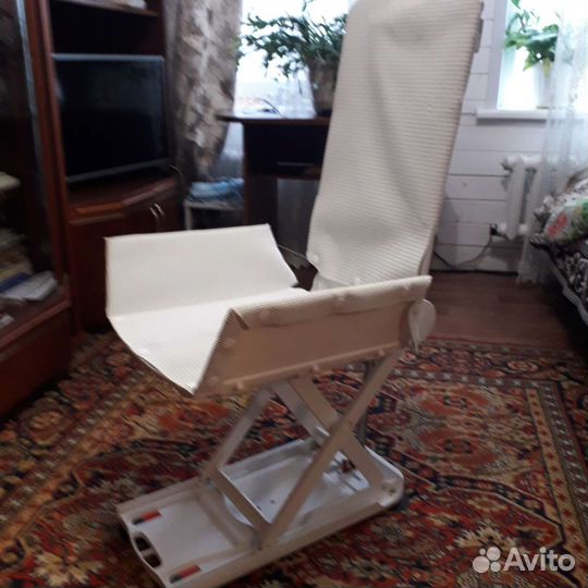 Кресло-подьемник для ванны