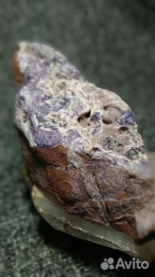 Камни и минералы коллекция