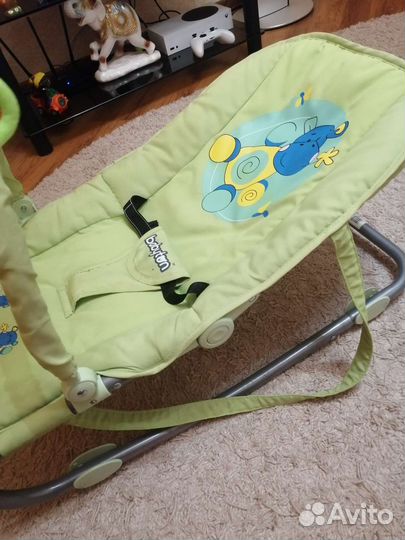 Шезлонг детский