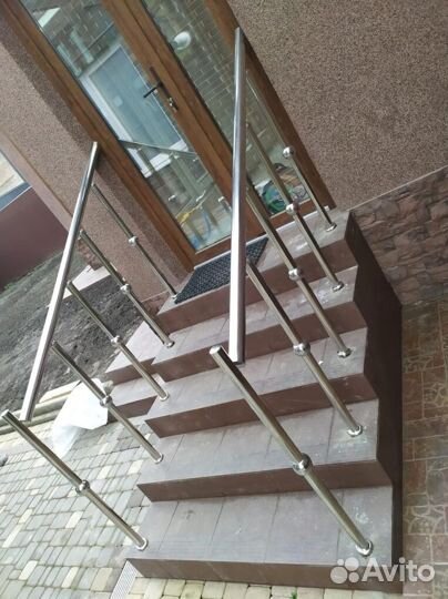 Перила, поручни, ограждения из нержавеющей стали