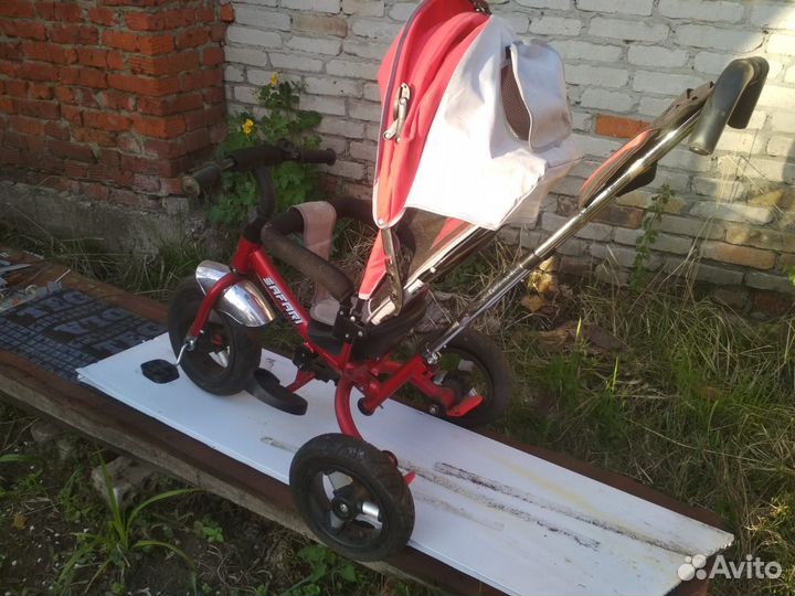 Трехколесный велосипед