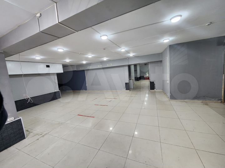 Торговая площадь, 320 м²