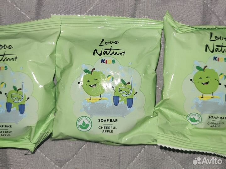 Зубная паста, гель для душа, щётки