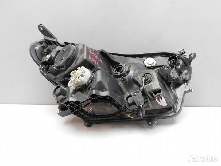 Фара левая Toyota RAV4