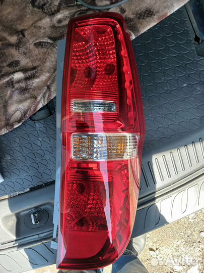 Фонарь задний правый на Hyndai Grand Starex