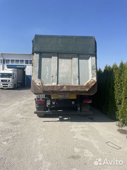 Полуприцеп самосвальный Grunwald 9539-0000070-10, 2011