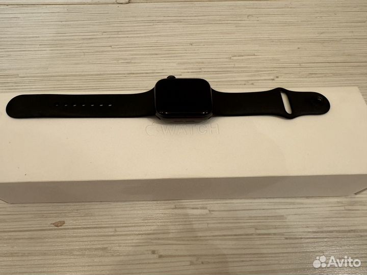 Часы apple watch 4 44 mm