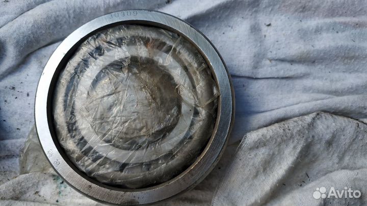 Ступичный подшипник, крестовина, сальник