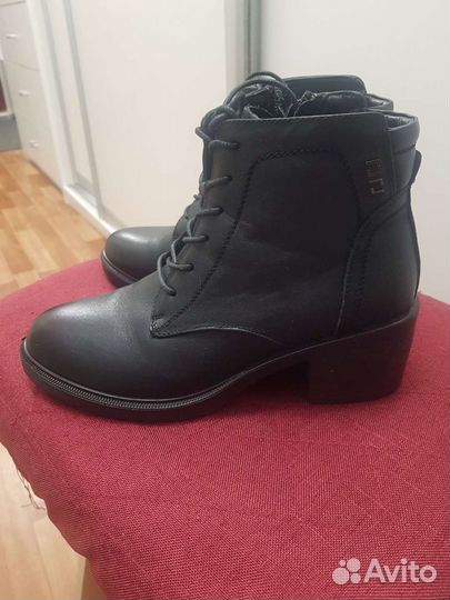 Ботинки женские