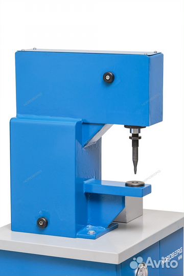 Пневматический станок для клепки тормозных колодок