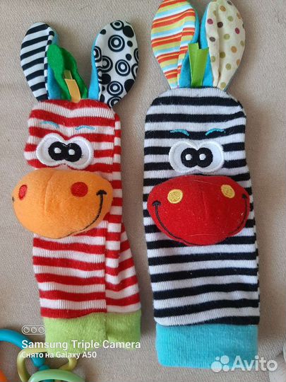 Развивающие игрушки для малыша пакетом