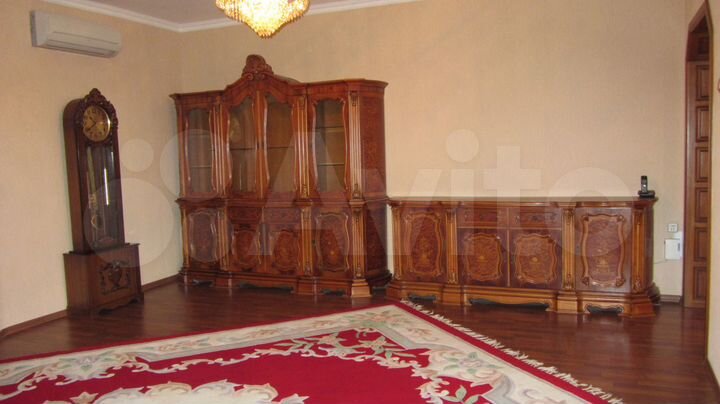 3-к квартира, 118 м², 2/9 эт.