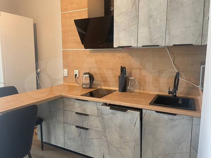 1-к. квартира, 37,6 м², 16/25 эт.