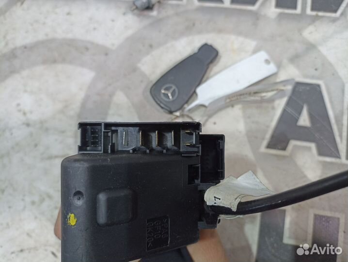 Замок зажигания Mercedes W202