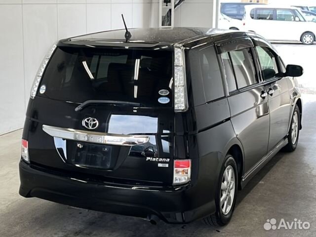 Toyota Isis 1.8 CVT, 2012, 76 000 км