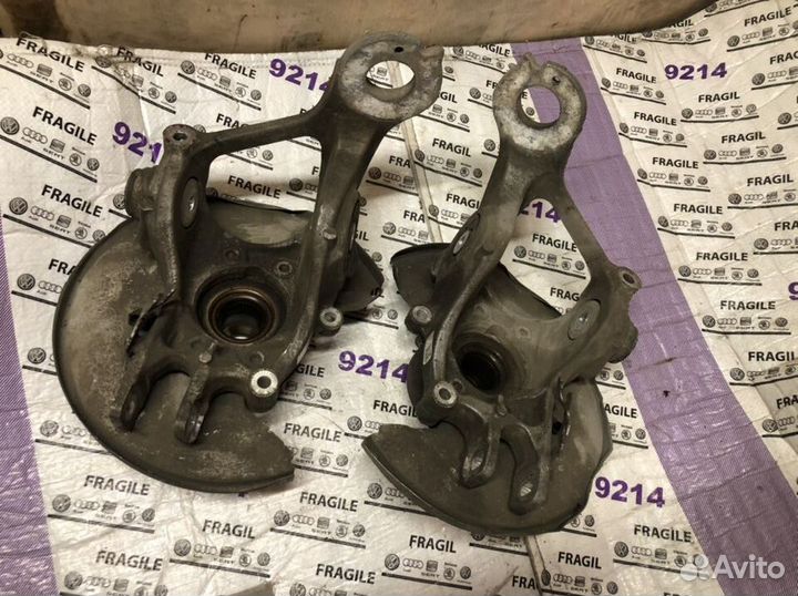 Кулак задний левый правый Audi A6 C7 A7 4G Q5 8R