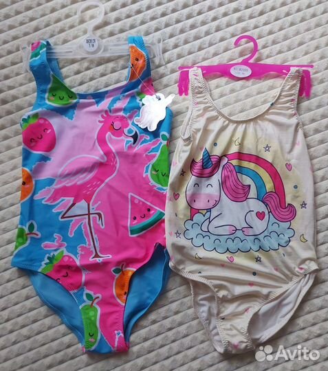 Новые купальники пакетом