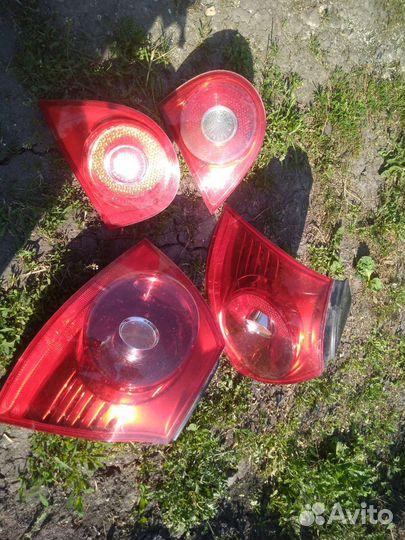 Задние стопы фольцваген комплект4шт состояни на 4+