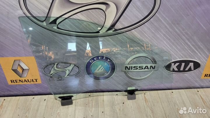 Стекло боковое двери Hyundai IX35 Прав