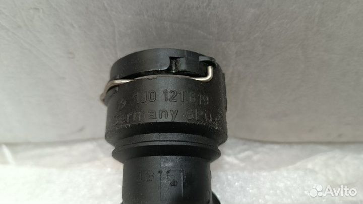 Фланец системы охлаждения Volkswagen Passat B6 BVY