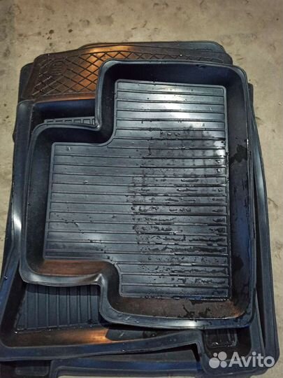 Резиновые коврики салона ваз 2110-приора