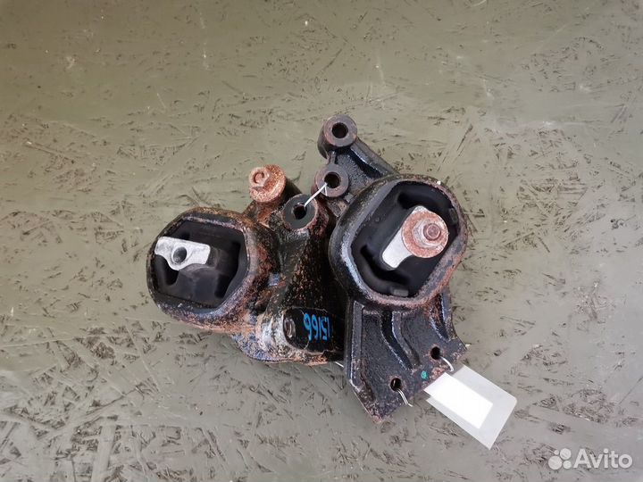 Подушка крепления двигателя