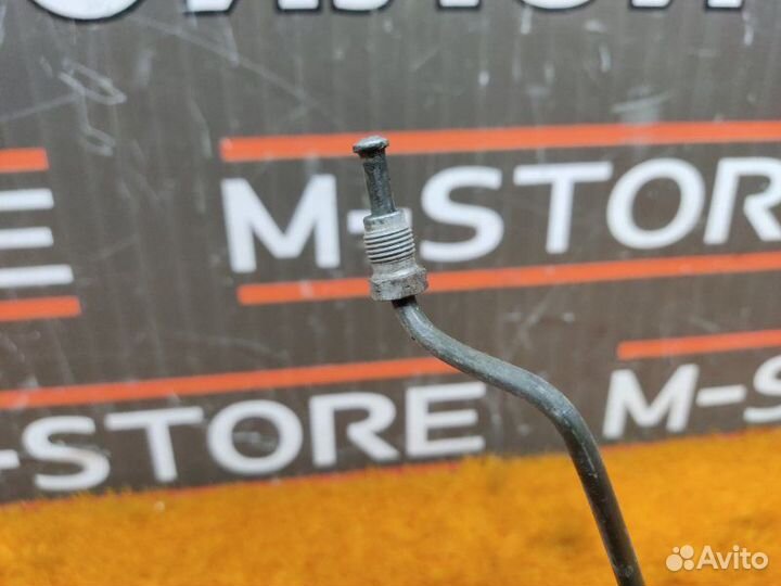 Трубка тормозная передняя правая Mercedes-Benz