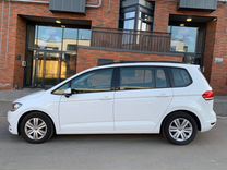 Volkswagen Touran 1.6 AMT, 2017, 220 000 км, с пробегом, цена 1 720 000 руб.