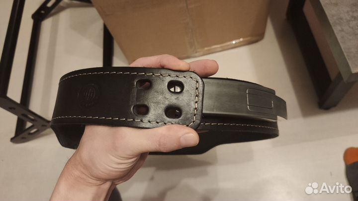 Пояс атлетический с карабином