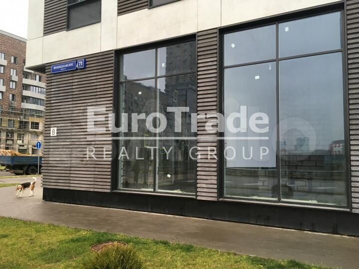 Сдам торговое помещение, 163 м²