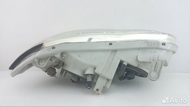 Фара левая Nissan Maxima A33 2000