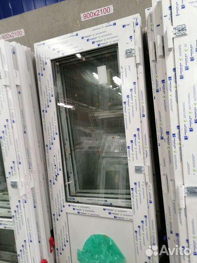 Двери входные 899х2100 мм готовые