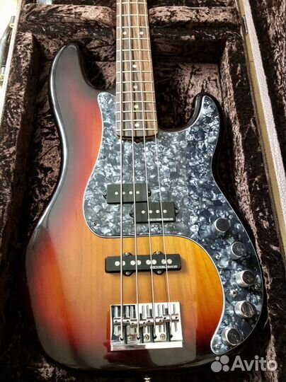 Fender American Deluxe Precision