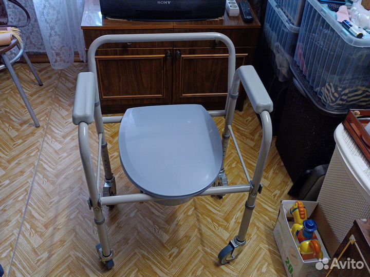 Стул -туалет для инвалидов