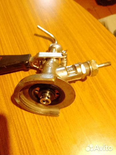 Кран пивной, редуктор, приёмная головка