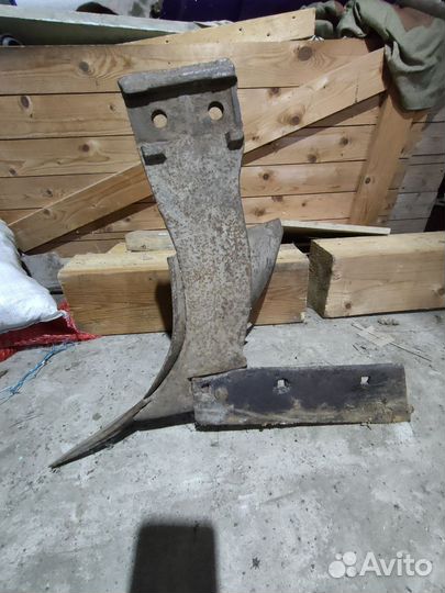 Конный плуг