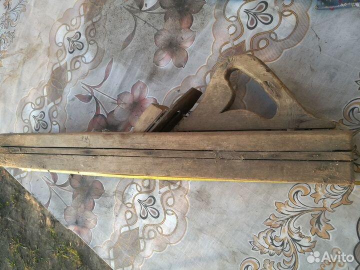 Старинный инструмент