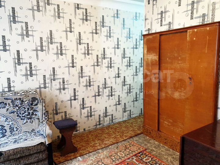 Комната 18 м² в 6-к., 2/5 эт.