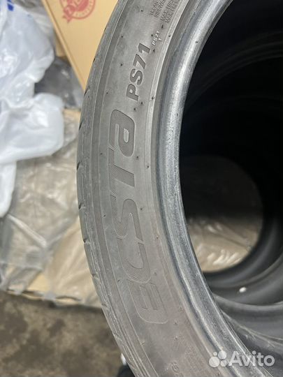 Kumho Ecsta PS71 245/40 R19 и 275/35 R19 100