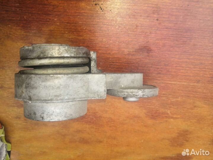 Е65 Е66 натяжитель приводного ремня