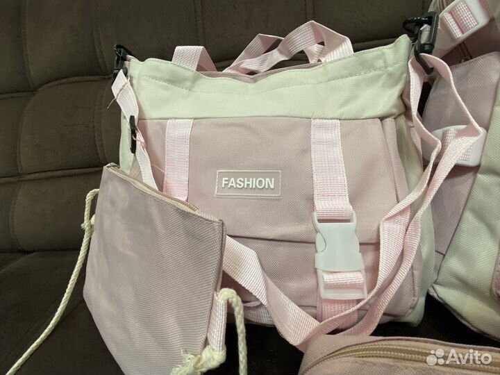 Рюкзак с сумками и пеналом