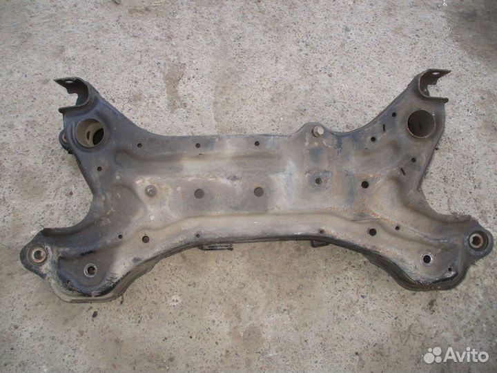 Балка подмоторная Mitsubishi Galant 9