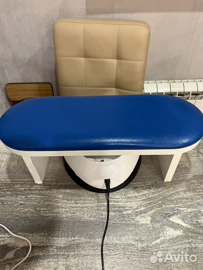 Подставка для рук маникюрная