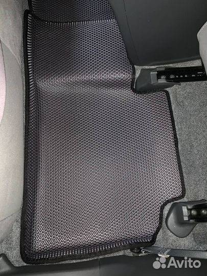 Eva ева эва коврики на Toyota Prius в Чите