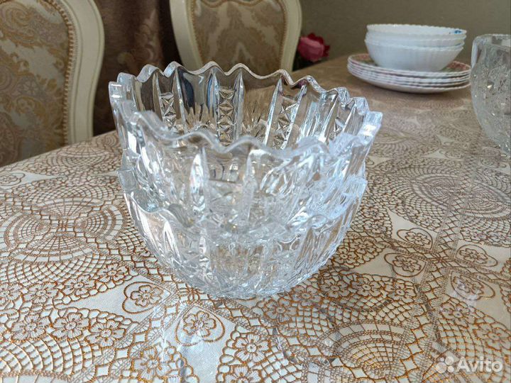 Хрустальная ваза и конфетница